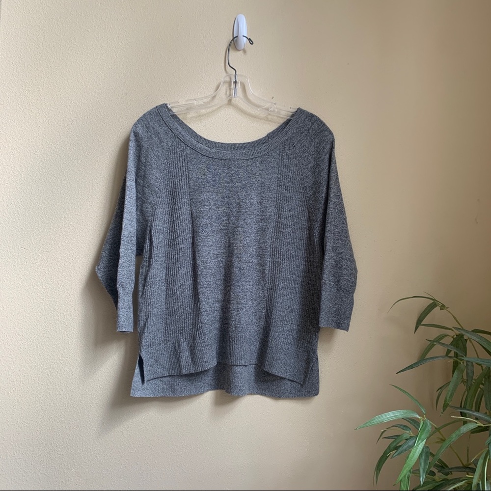 NWOT American Eagle Outfitters Grey Pullover Sweater Size S